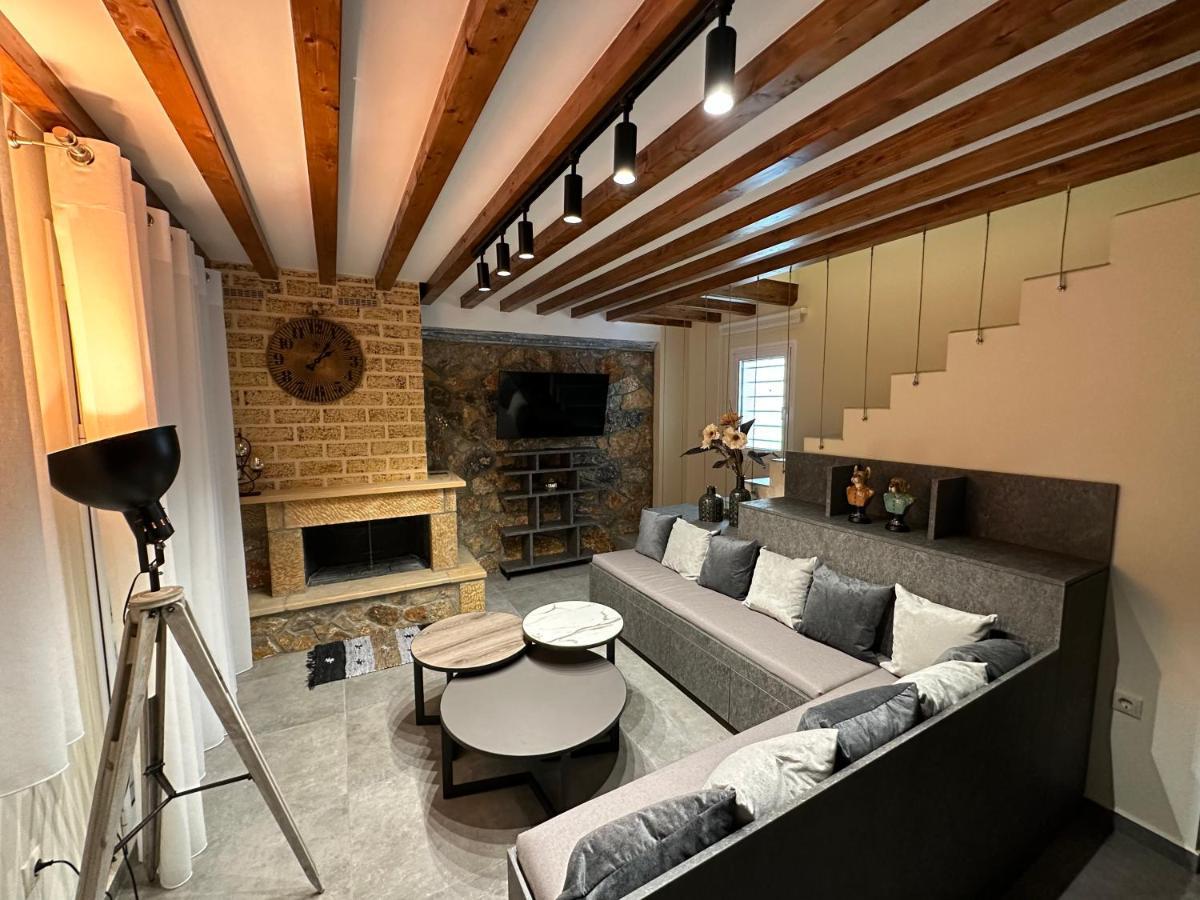 Nikole'S Villas Luxury 180M2 Tirós Exteriör bild